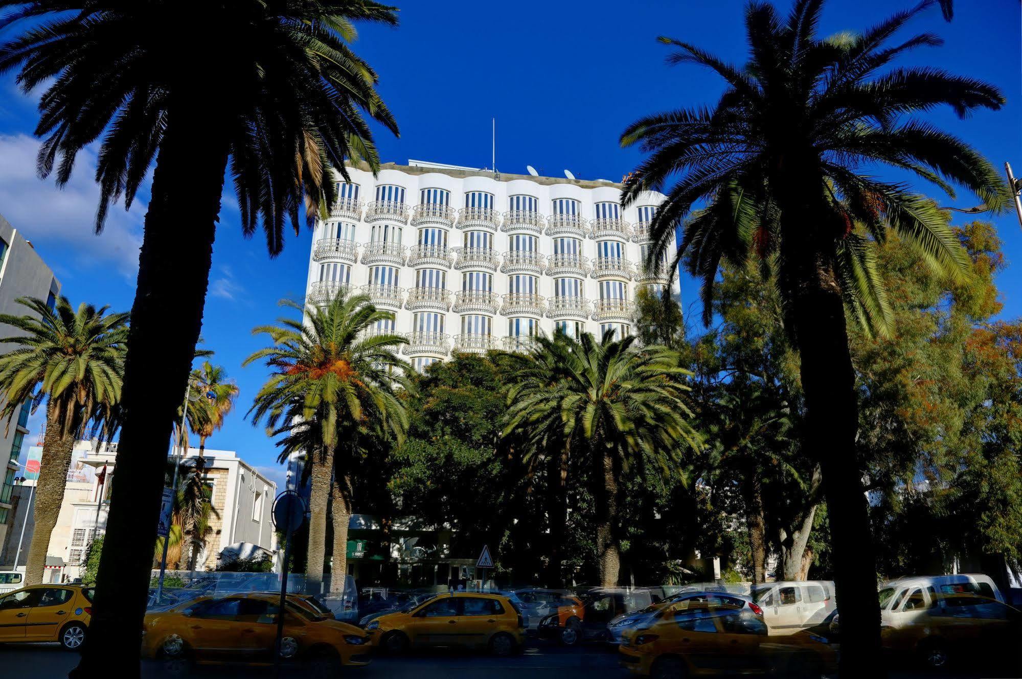 Hotel La Maison Blanche Tunis Exterior photo The headquarters of the Tunisian Ministry of Foreign Affairs in Tunis